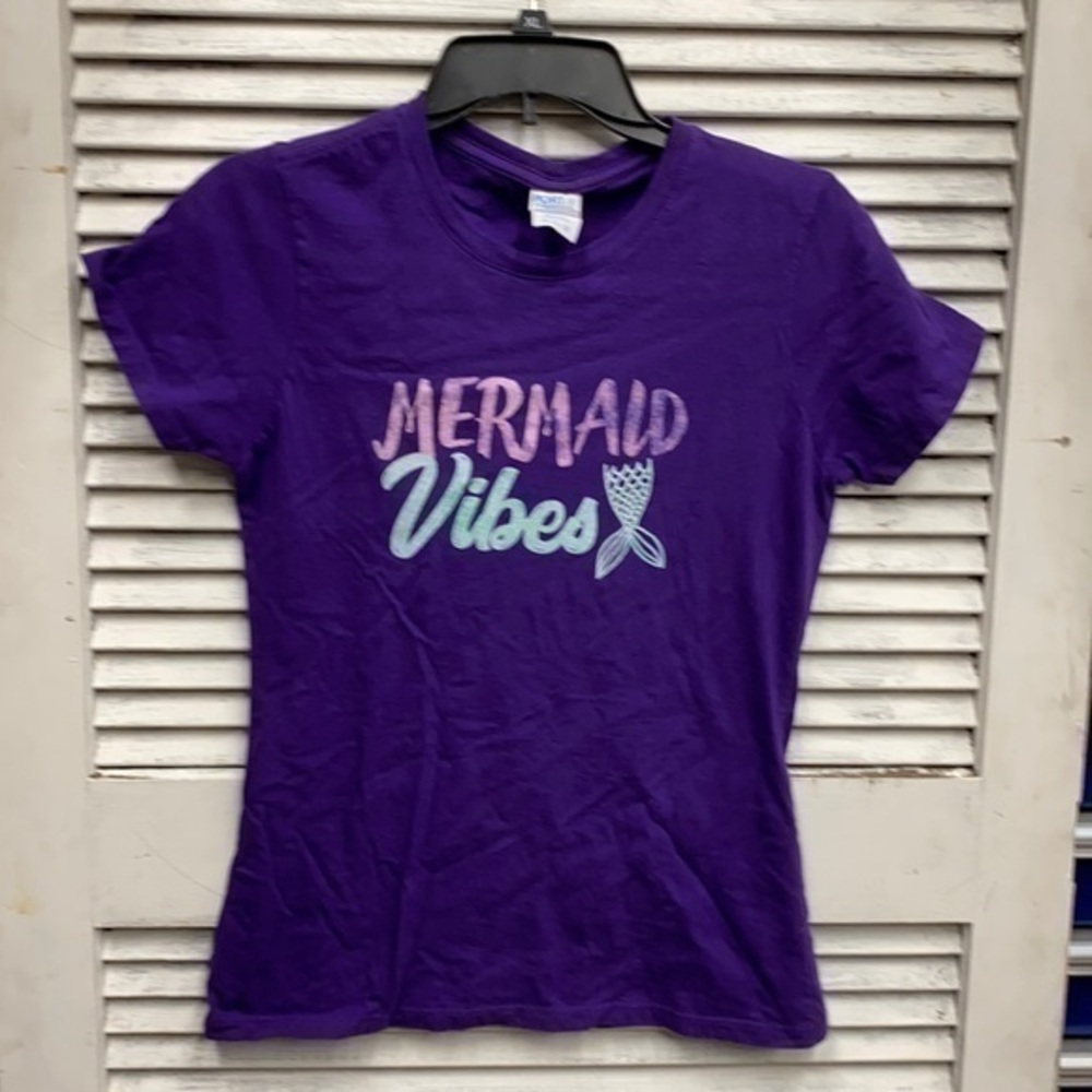 Mermaid Vibes Purple Tee size Small